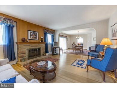 300 Riverview Ave, Drexel Hill, PA 19026 - photo 2