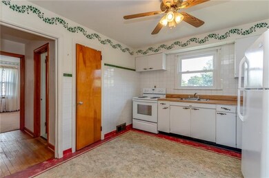 1310 20th St, Aliquippa, PA 15001 - photo 5