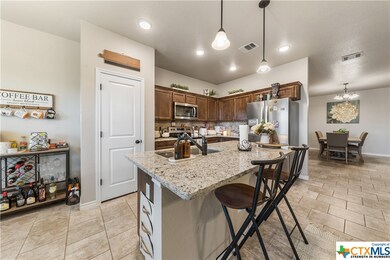 1041 Declaration Dr, Copperas Cove, TX 76522 - photo 6