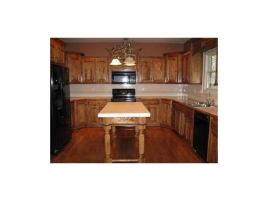 Large Kitchen with all the extras