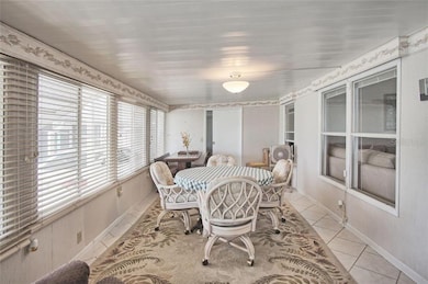 118 E Saint Johns Way, Apollo Beach, FL 33572 - photo 7