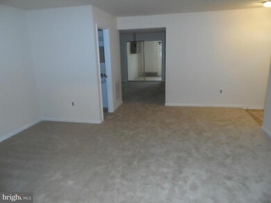 18053 Olde Port Ln, Triangle, VA 22172 - photo 5