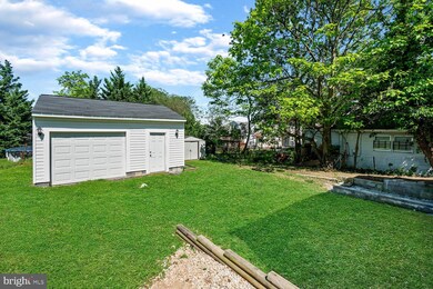 1711 Hall Ave, Halethorpe, MD 21227 - photo 6