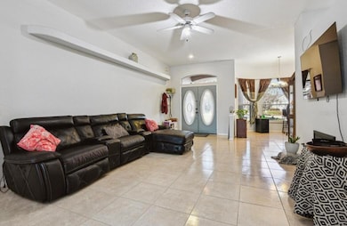 345 Via Bianca Dr, Davenport, FL 33896 - photo 4