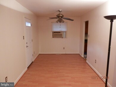 510 Hill Rd, Hyattsville, MD 20785 - photo 5