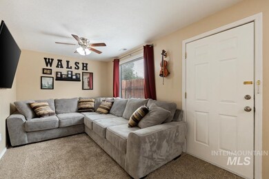 806 E Sheridan Ave, Nampa, ID 83686 - photo 2