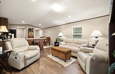 112 Cornett Hill Dr, Hazard, KY 41701 - photo 2