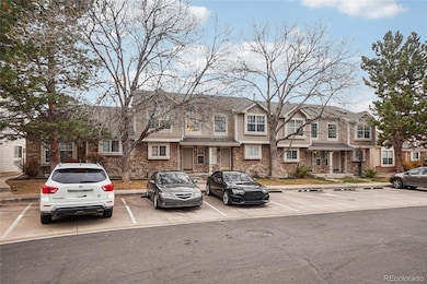 1147 S Ventura Cir unit D, Aurora, CO 80017 - photo 2