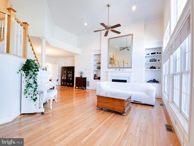 12812 Dogwood Hills Ln, Fairfax, VA 22033 - photo 5