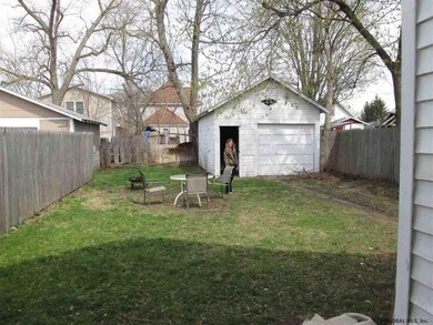 737 Cramer Ave, Schenectady, NY 12306 - photo 5