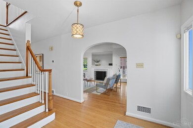 1096 Sunnyslope Dr, Cincinnati, OH 45229 - photo 7