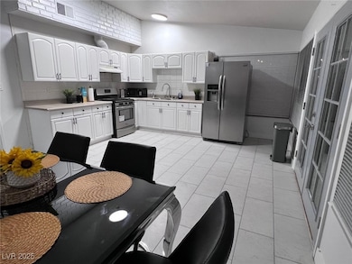 5415 Oxbow St, Las Vegas, NV 89119 - photo 6