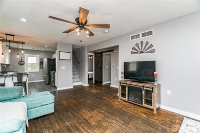 656 21st Ave SW, Cedar Rapids, IA 52404 - photo 3