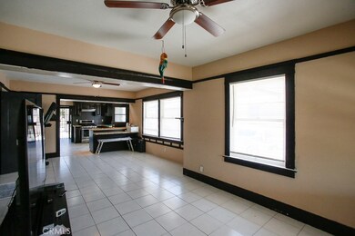2101 E 124th St, Compton, CA 90222 - photo 2