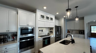 Gourmet kitchen