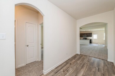 10833 Copper Hills Ln, Fort Worth, TX 76108 - photo 2