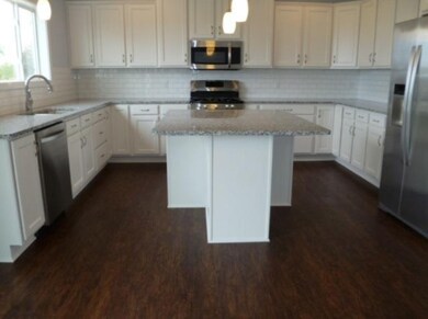 Kitchen straight on.JPG