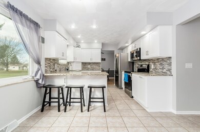 79 Lakeview Dr, Thornville, OH 43076 - photo 7