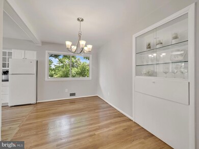 13217 Vandalia Dr, Rockville, MD 20853 - photo 7