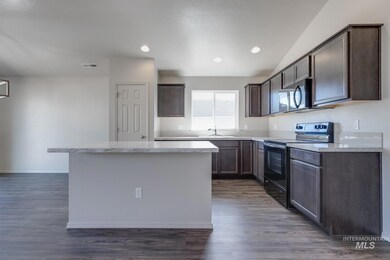 7070 S Catfish Creek Ave, Kuna, ID 83642 - photo 6