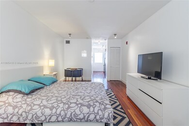 1340 Drexel Ave unit 403, Miami Beach, FL 33139 - photo 3