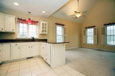 11 Stratford Ridge unit 123, Mashpee, MA 02649 - photo 2