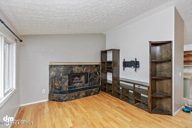 04-Living Room MS_4222