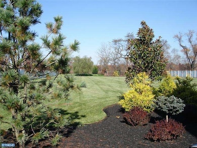 1017 Hewes Dr, Mullica Hill, NJ 08062 - photo 2