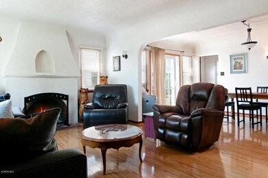 515 Coronado St-004-004-Living Room-MLS_