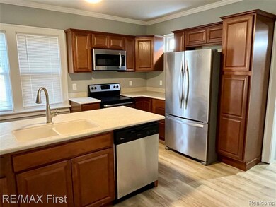 16320 Masonic Blvd, Fraser, MI 48026 - photo 6