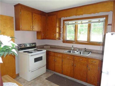 225 12th Ave, North Tonawanda, NY 14120 - photo 4