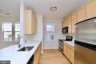 42481 Rockrose Square unit 204, Ashburn, VA 20148 - photo 3