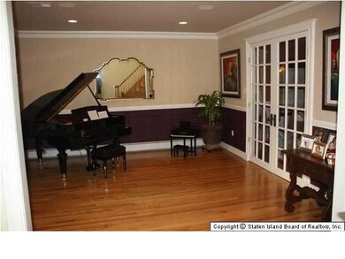 78 Sinclair Ave, Staten Island, NY 10312 - photo 5