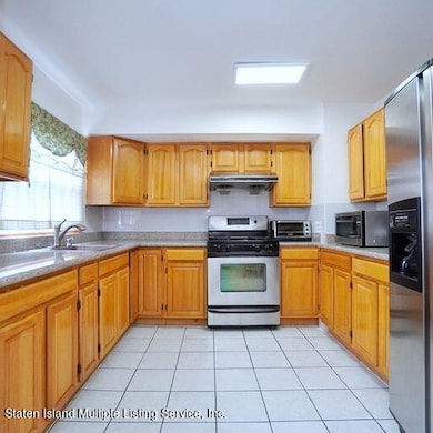 32 Baltic Ave, Staten Island, NY 10304 - photo 6