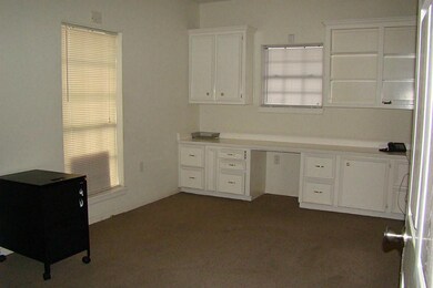 1005 W 34th St, Houston, TX 77018 - photo 4