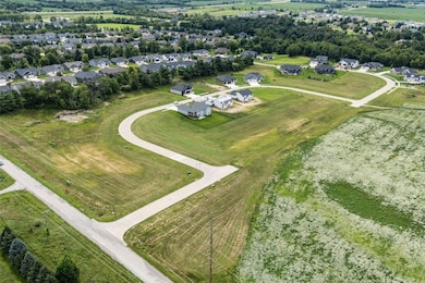 3667 Mclain Way, Hiawatha, IA 52233 - photo 2