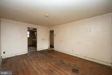 498 Boyd St, Camden, NJ 08105 - photo 6