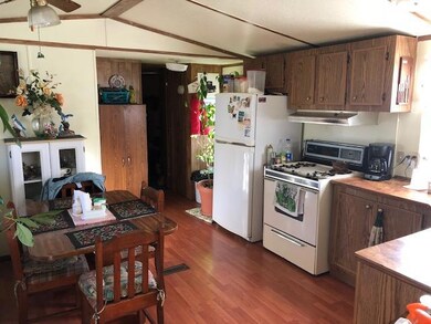 Lake Taneycomo area kitchen dining combo