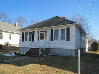 101 Maplewood Ave, Cranston, RI 02920 - photo 2