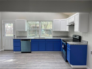 805 Shawnee Trace, Grand Prairie, TX 75051 - photo 6