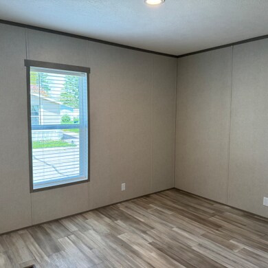 27 Crestwood Dr unit 24, Middletown, IN 47356 - photo 5