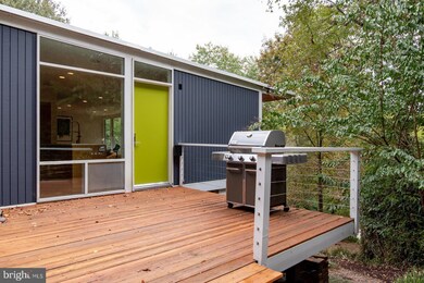 2212 Whiteoaks Dr, Alexandria, VA 22306 - photo 2