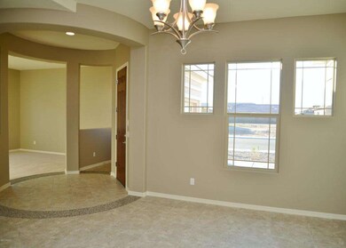 Dining Room & Entry