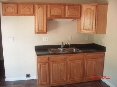 2216 E 23rd St, Muncie, IN 47302 - photo 3