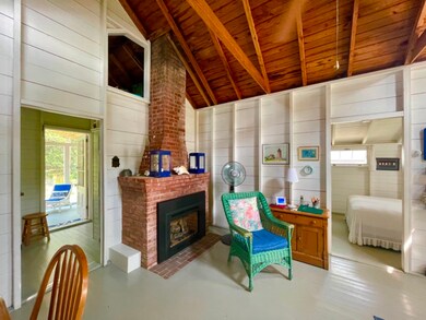 10 Harrison Ave, Oak Bluffs, MA 02557 - photo 4