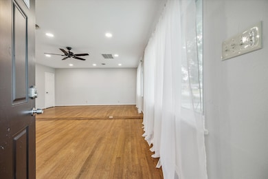 4717 Carleen Rd, Houston, TX 77092 - photo 6