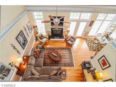 Den/Family/Great Room - Grand 2 story family room 