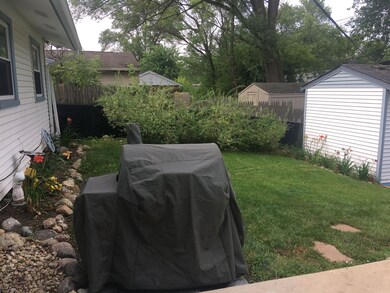 80 Alameda Dr, Carpentersville, IL 60110 - photo 3