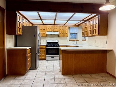 4004 S 134th East Ave, Tulsa, OK 74134 - photo 5