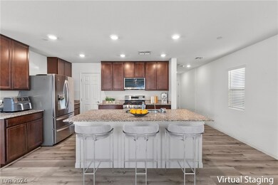 VIRTUALLY STAGED KITCHEN